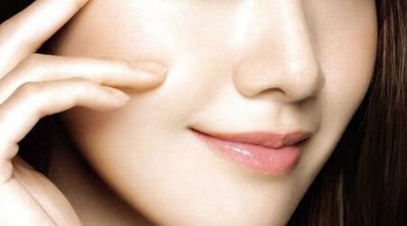 玻尿酸注射除皺的優(yōu)勢(shì)及護(hù)理事項(xiàng)