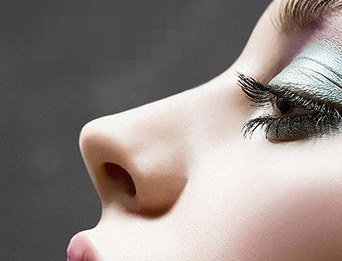 做鼻翼縮小手術(shù)如何保持呼吸通暢