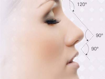 隆鼻手術(shù)后多久能化妝