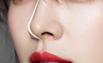 假體墊鼻梁取出來重新做手術(shù)要多久