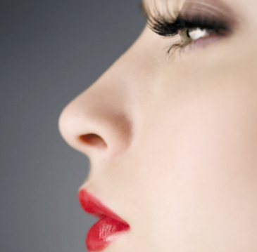 假體隆鼻的費(fèi)用大概要多少