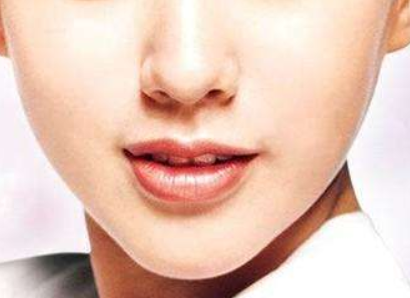 怎么避免假體隆鼻的后遺癥