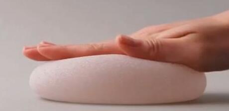 隆胸假體應(yīng)該選擇多大的型號(hào)比較好