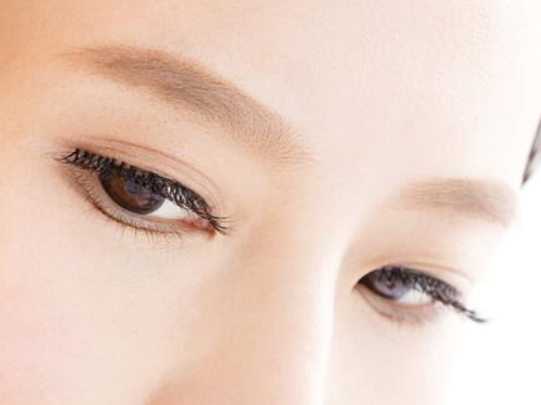 埋線雙眼皮一般需要多少錢(qián)