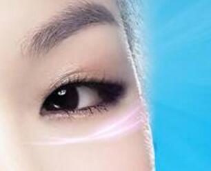 手術(shù)切除眼袋要不要住院